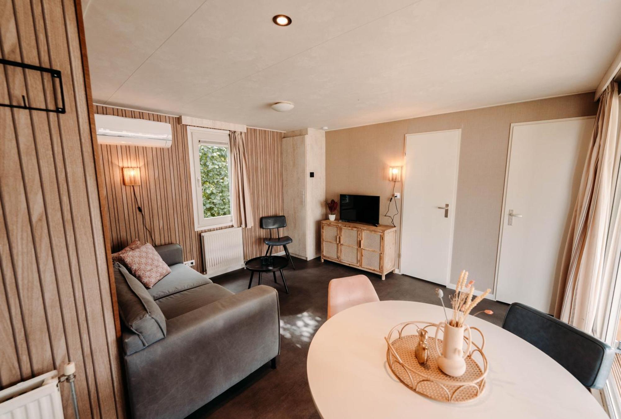 Tulpenweide - Recreatie Chalet Breezand